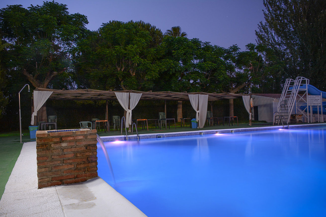 Piscina Mesón JR