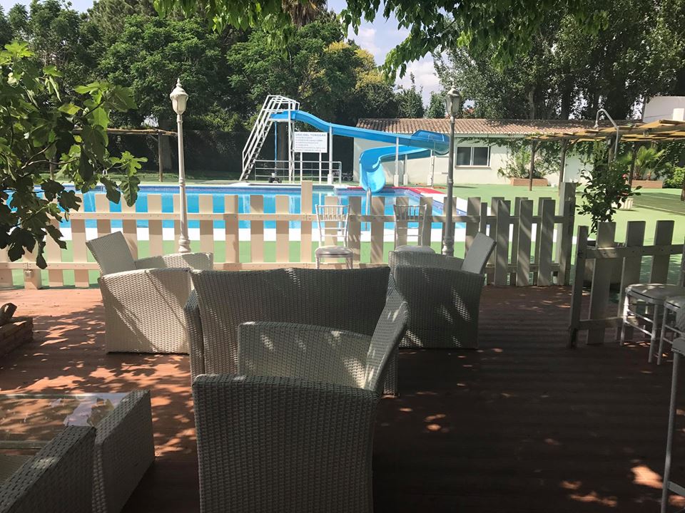 Piscina Mesón JR